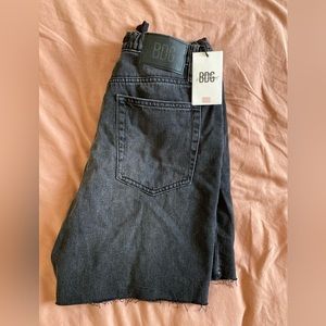 BDG Pull On Baggy Short - Size Medium - NWT